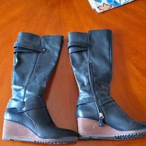 Wedge boots size 10